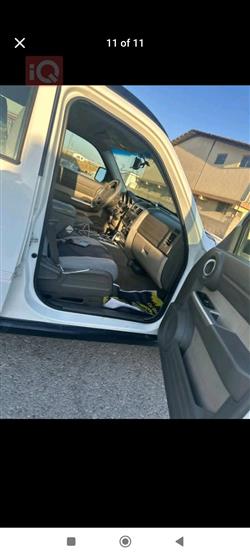 Dodge Nitro